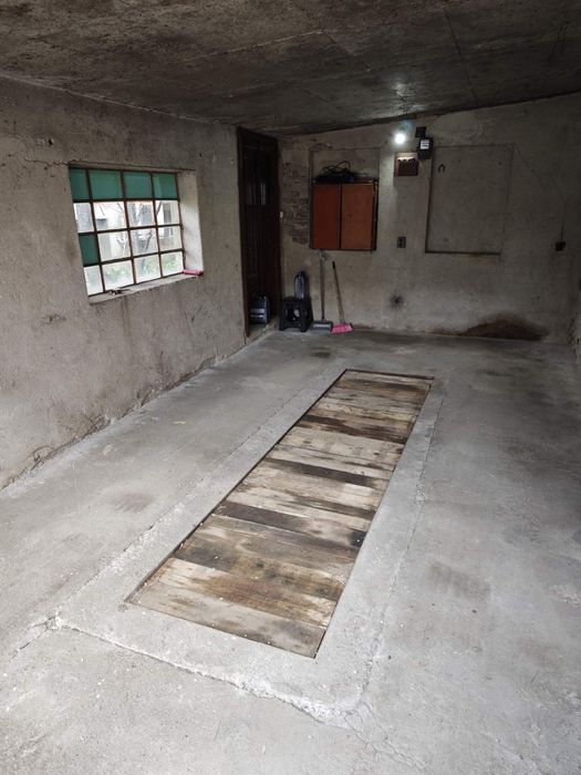 Гараж самостоятелен