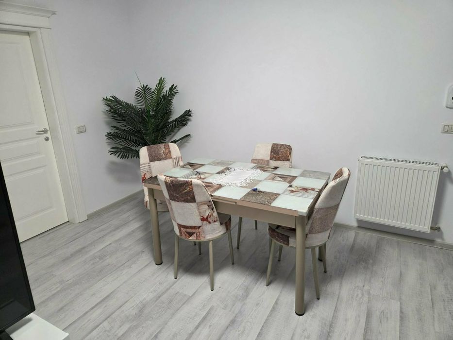 Închiriez apartament doua camere,Valea Lupului