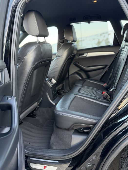 Audi Q5 S-line , 2.0 TDI 170 Cp , Quatrro , 2011 Euro 5 , Tzol Valabil