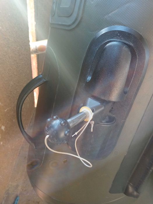 Надуваема лодка Fox 180