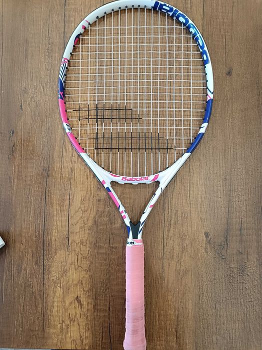 Тенис топки и ракети