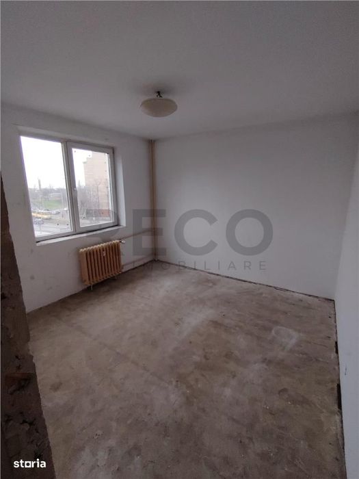 RECO apartament cu 3 camere decomandat cu lift