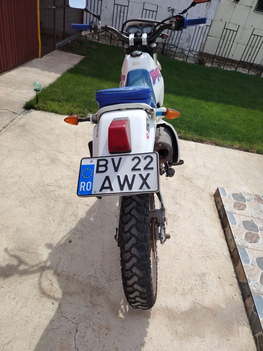 Motor Suzuki DR 350