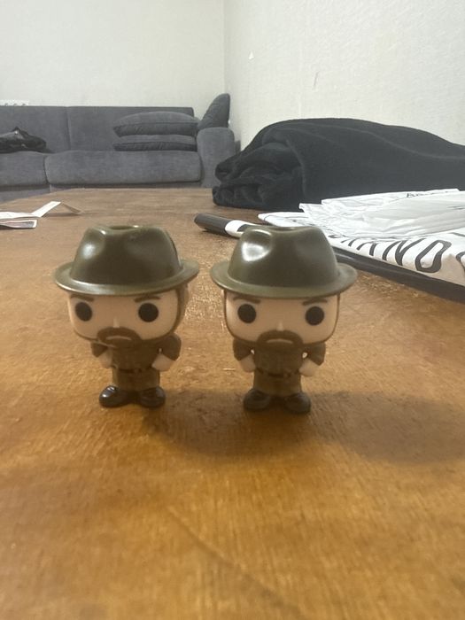 Киндеры очень странные дела