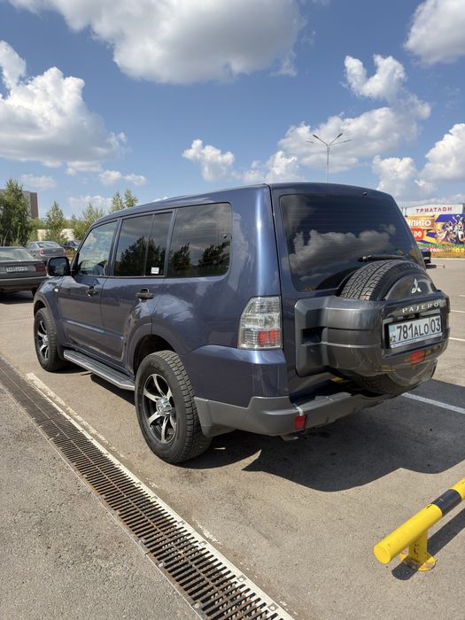 Продам Mitsubishi Pajero 2008г