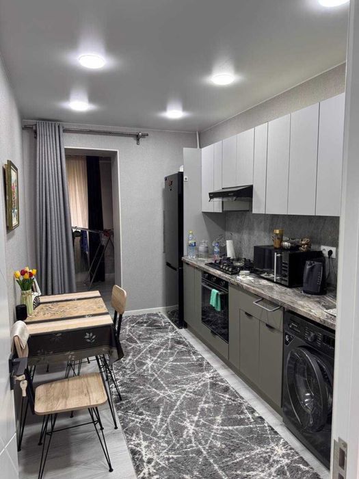 ( К94 ) СРОЧНО! Ц1 - 3/4/4 комнатная квартира в самом центре Столицы