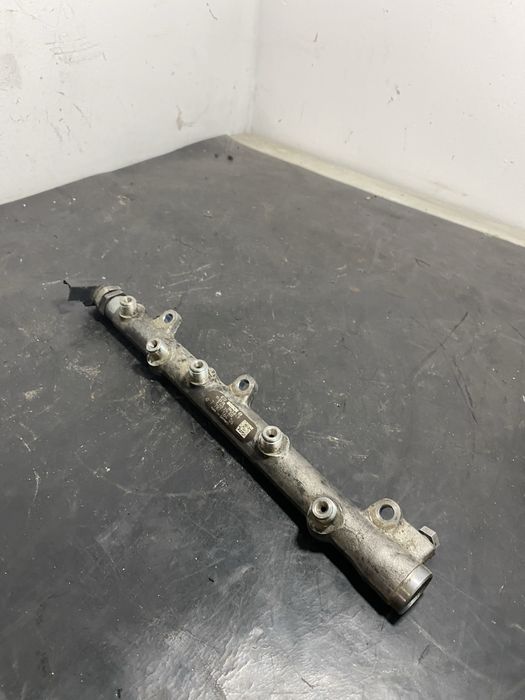 Rampa injectoare BMW Seria 3 E90 E91 320d M47 2.0diesel 163cp