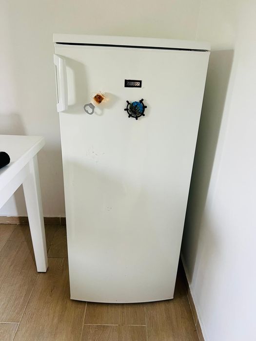 Frigider  Zanussi aric  beko