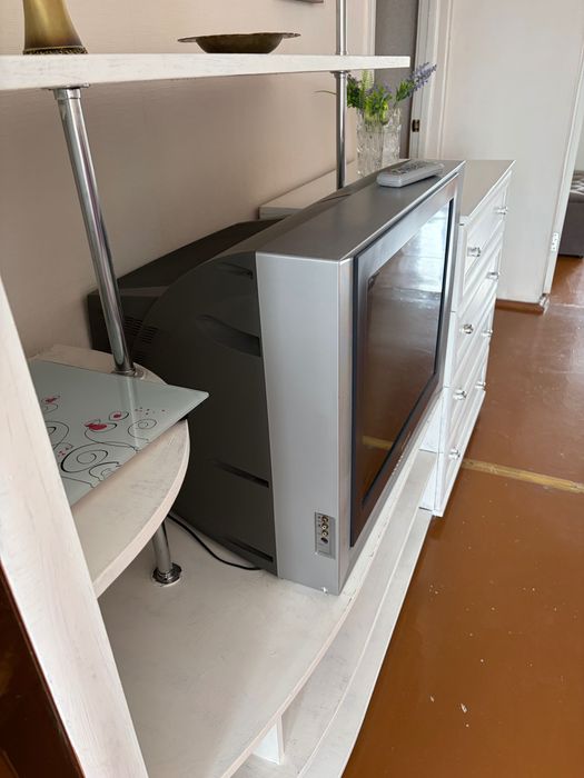 Продам телевизор