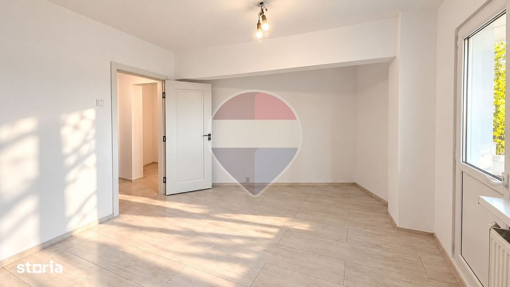 Garsonieră decomandată, cu balcon | 28 mp utili Zona Mioriței, Bacău