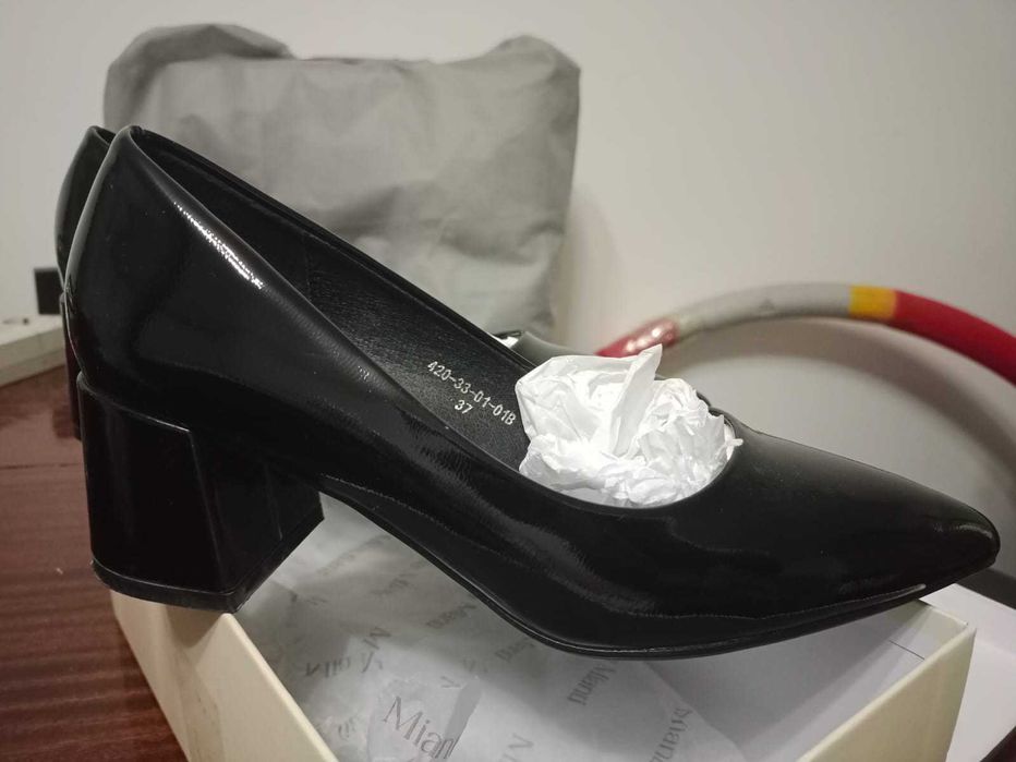 туфли лакированные