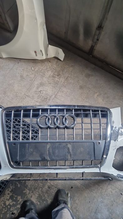 Grila bara fata audi Q5 2009 s line