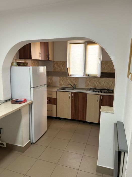 Închiriez garsonieră