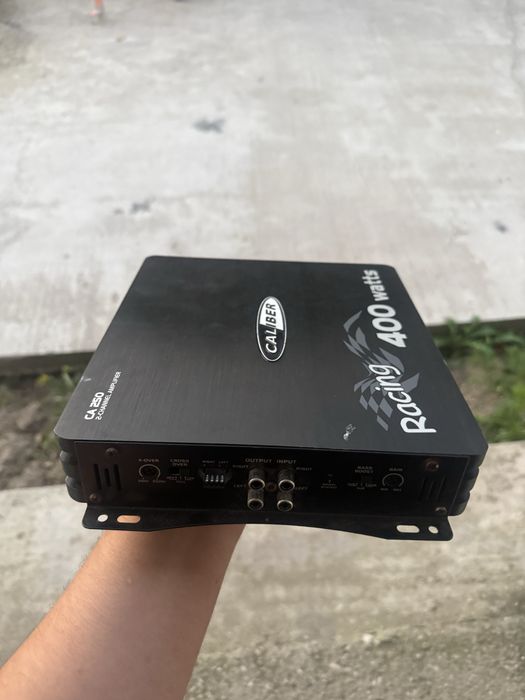 Statie auto Amplficator calibre racing, 400w
