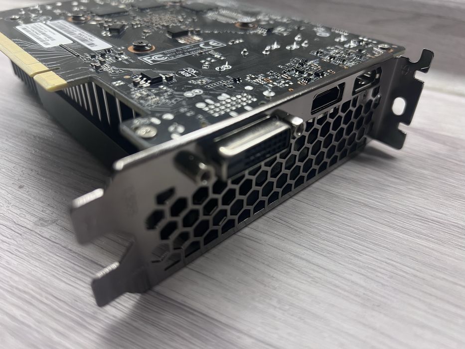 Nvidia Geforce RTX 3050 на 6 гб