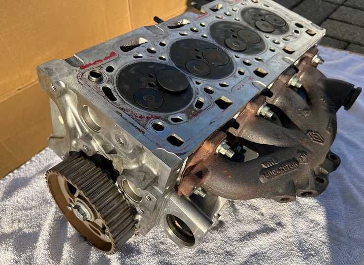 Chiulasa cu 1 ax came K9K 1.5 dci Dacia Renault Nissan Mercedes