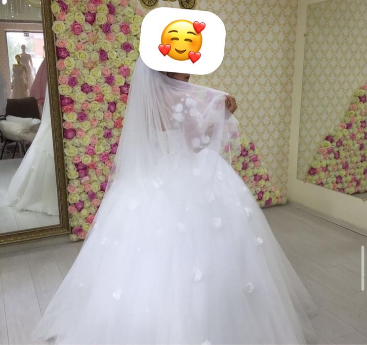 Свадебное платье