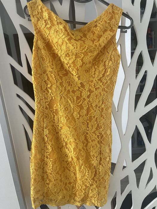 Чисто нова рокля Guess by Marciano size 40