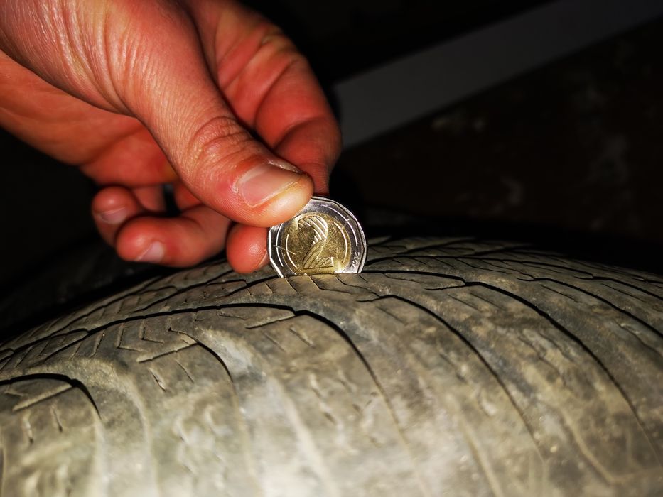 Продавам зимни гуми 185/60/R15 дот-3117