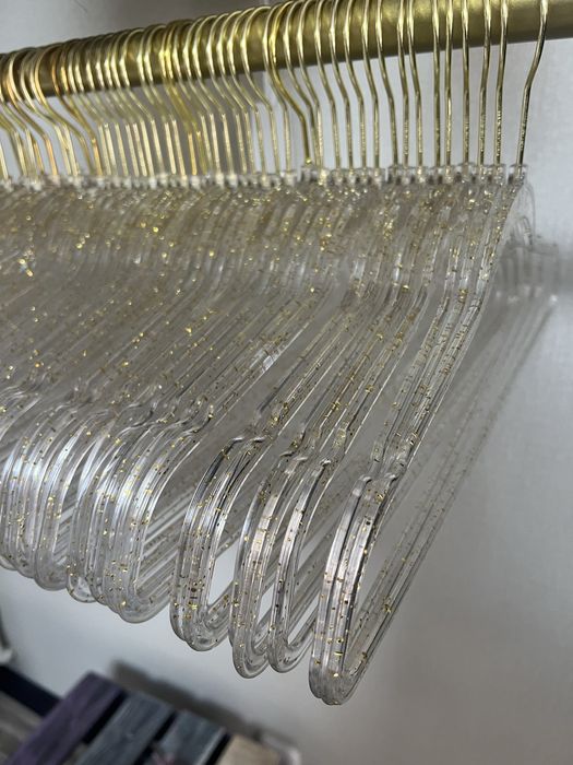 Вешалки в отличном состоянии