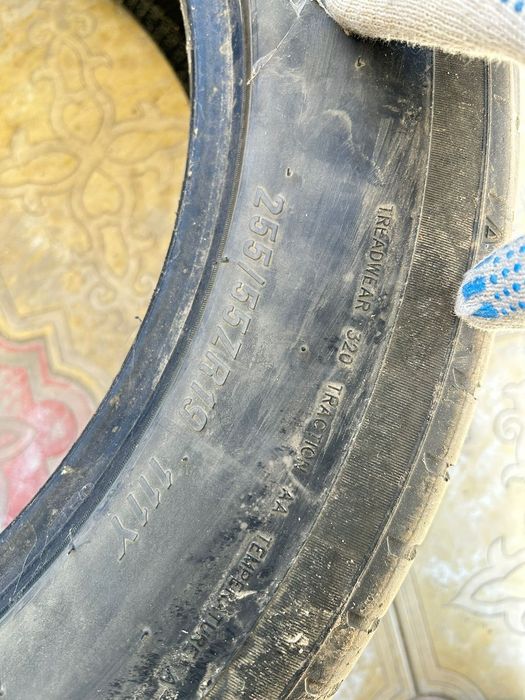 Покрышка р19 средний состояние