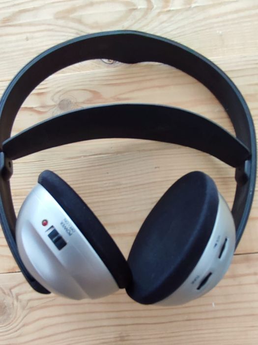 Наушники Филипс фирменныее