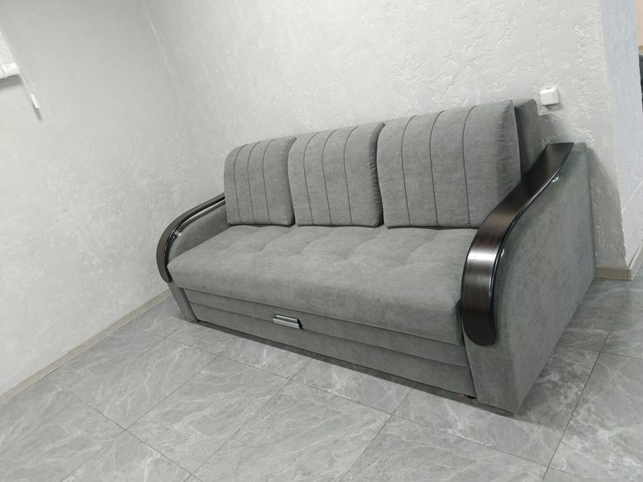 Акция!!! Продам 3хмесный диван