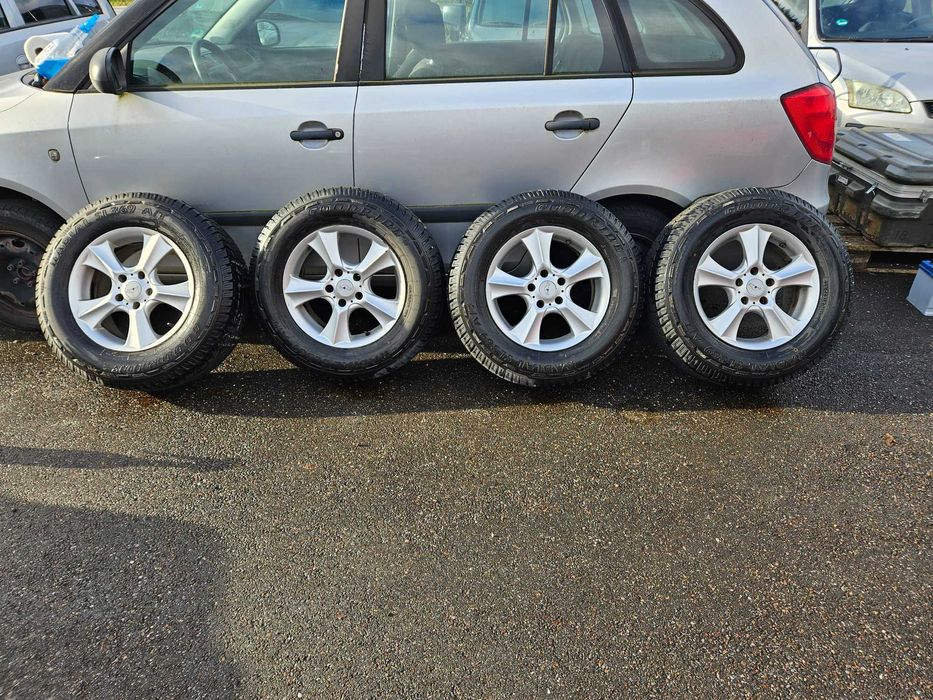 Лети джанти 16" 5х114,3 гуми 225/70/16