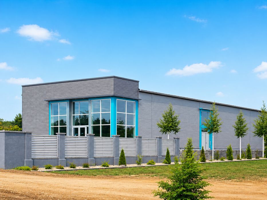 Hală SHOWROOM ,depozit 723 mp | teren 3.500 mp | Ogorului | premium