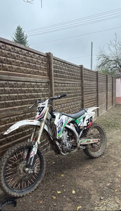 Vand yz450f 2009 sau schimb cu 2t