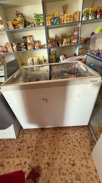 Витринный холодильник сатылады