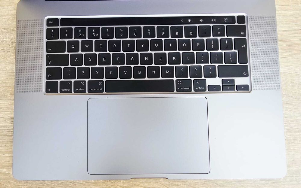 Macbook Pro 16 inch 2019 A2141, I7, 16gb, 512gb SSD stare buna