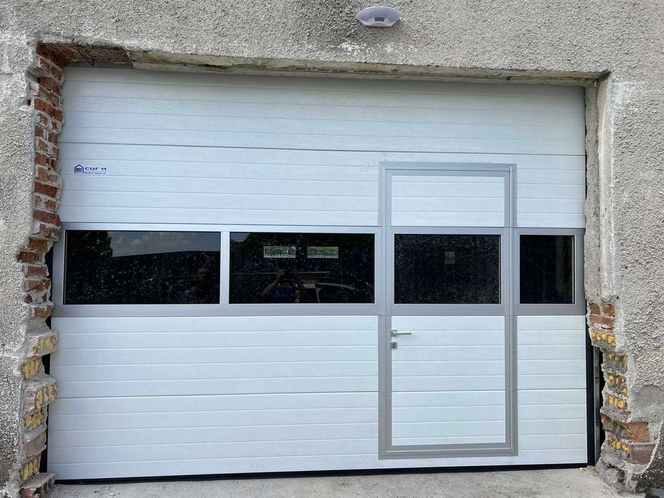 Гаражни, ролетни и охранителни врати