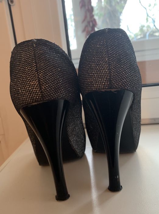 Продам туфли с открытом носком недорого