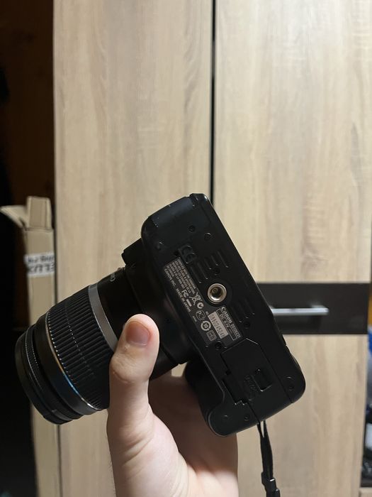 Dslr Canon eos500d + canon ef-s zoom lens