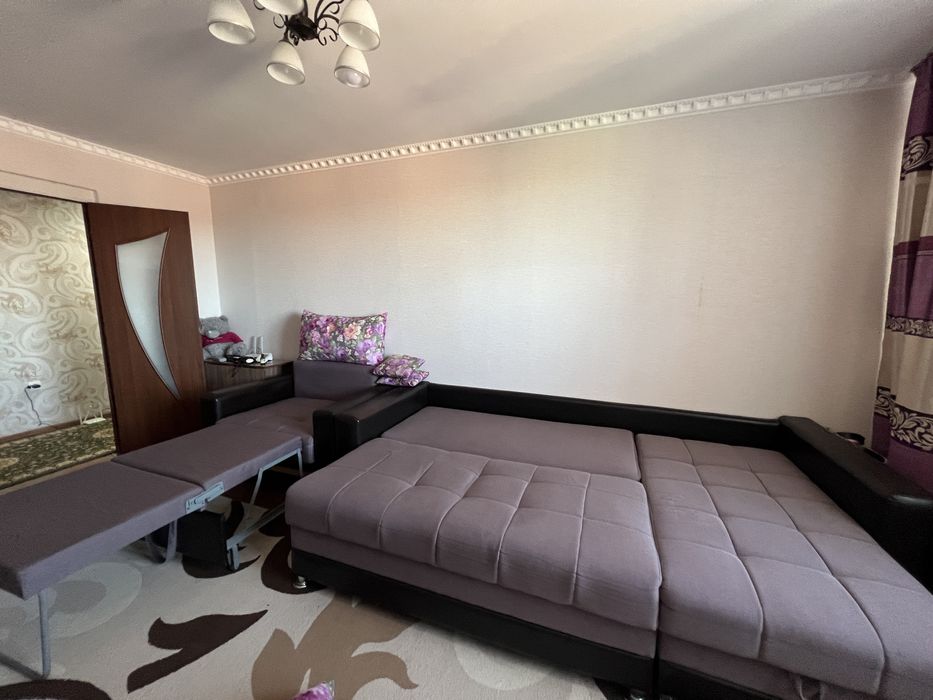 СРОЧНО Продам диван с креслом