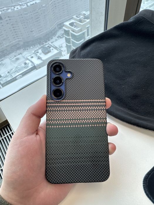 Продам флагманский Samsung S25/128gb