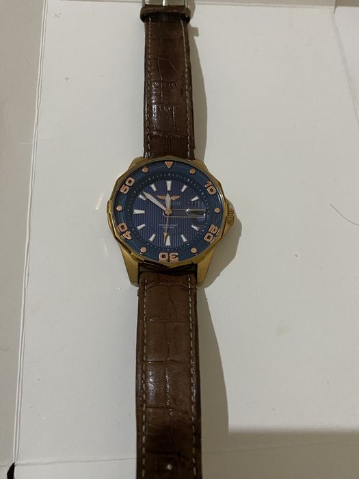 Продается наручные часы