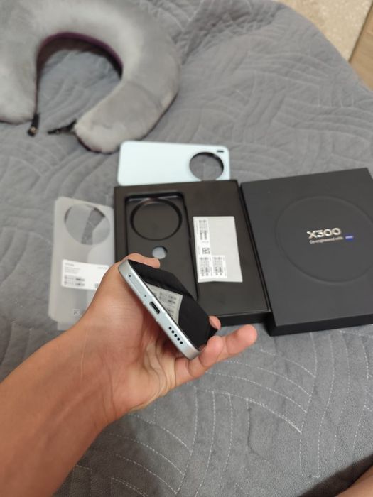 Vivo x300 512/16 обмен .