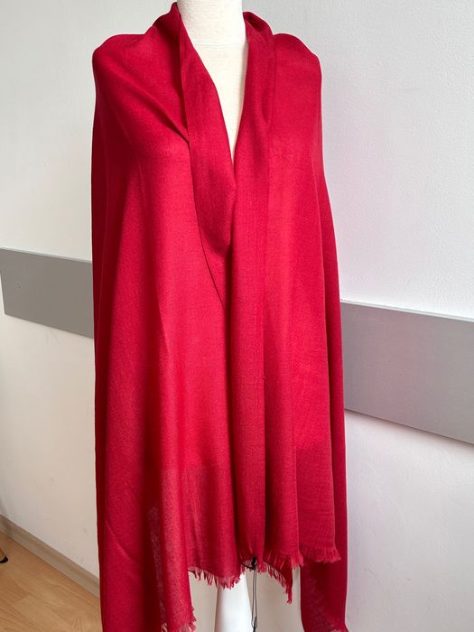 Нов разкошен шал Massimo Rebecchi в наситен малиново червен цвят