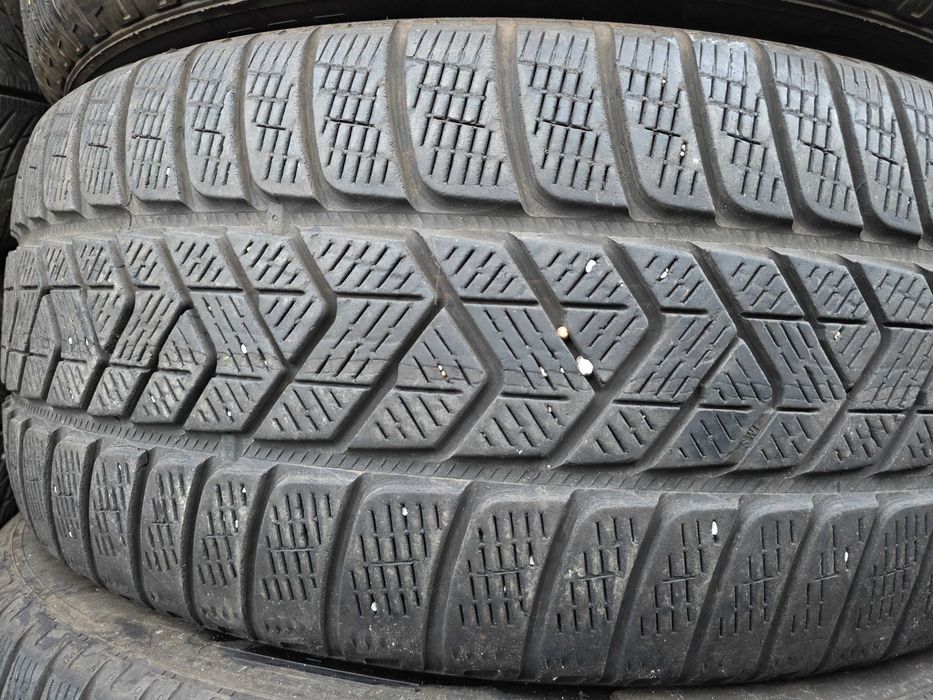 Зимни гуми пакет 245 45 20 и 275 40 20 - Pirelli