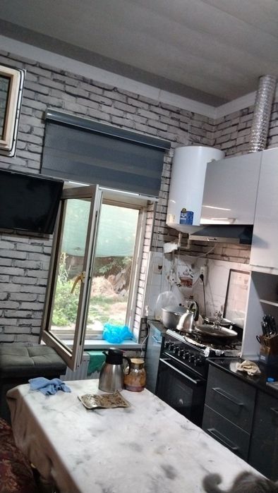 Uy sotiladi 4-xonali 3 sotik 2024 qurilgan,  jihoz mebellari bilan.