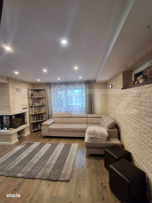 Casa tip vila P+M de vanzare, 120 mp, zona Bunloc