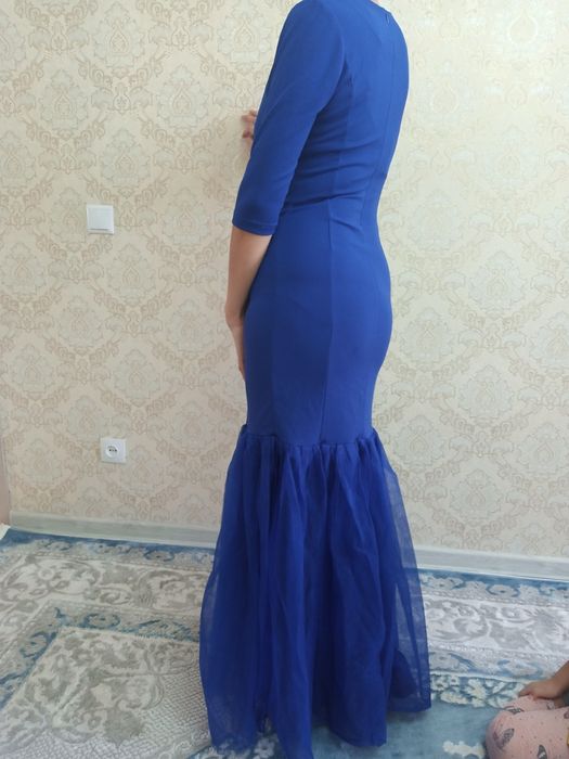 Продам красивых платьев