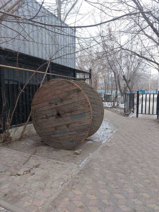 Дрова даром, самовывоз.