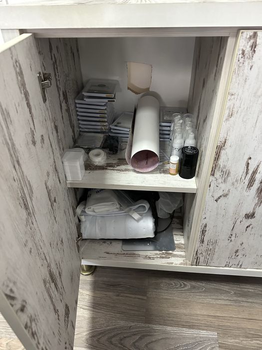 Vand corp cu chiuveta incorporata