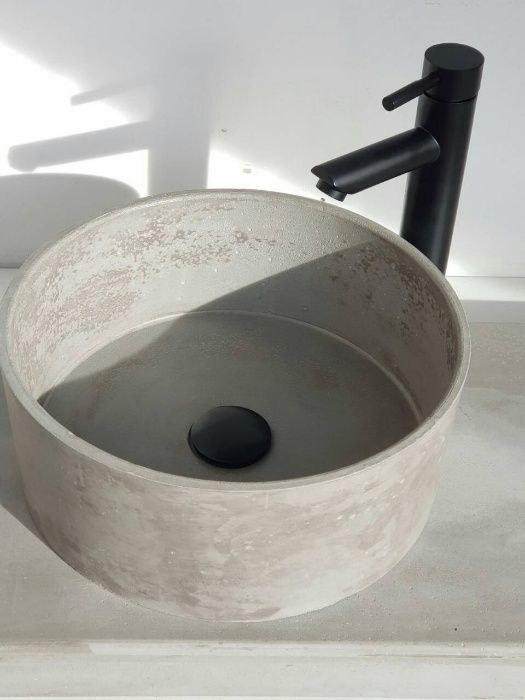 Черен мат смесители, душ комплект и системи за вграждане