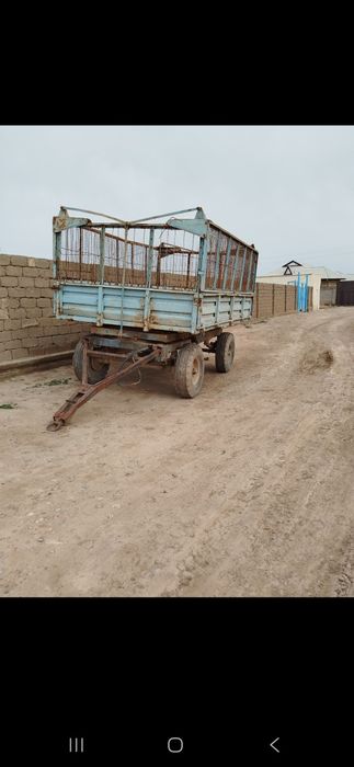 T28 traktor zo'r, naxadu xolatda.