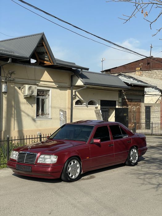 Mercedes Benz W124 sotiladi 3.2 mato’r