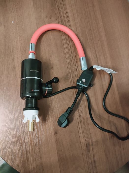 Robinet electric cu încălzire rapida